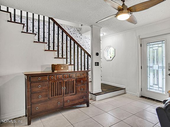 3rd image of 8160 WENDOVER Road