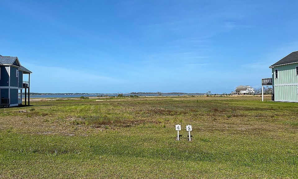 Middle lots with bay view