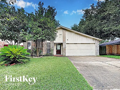 10615 Heather Hill Dr Photo 1