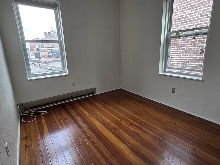 14 Battery St #4R — Photo 8