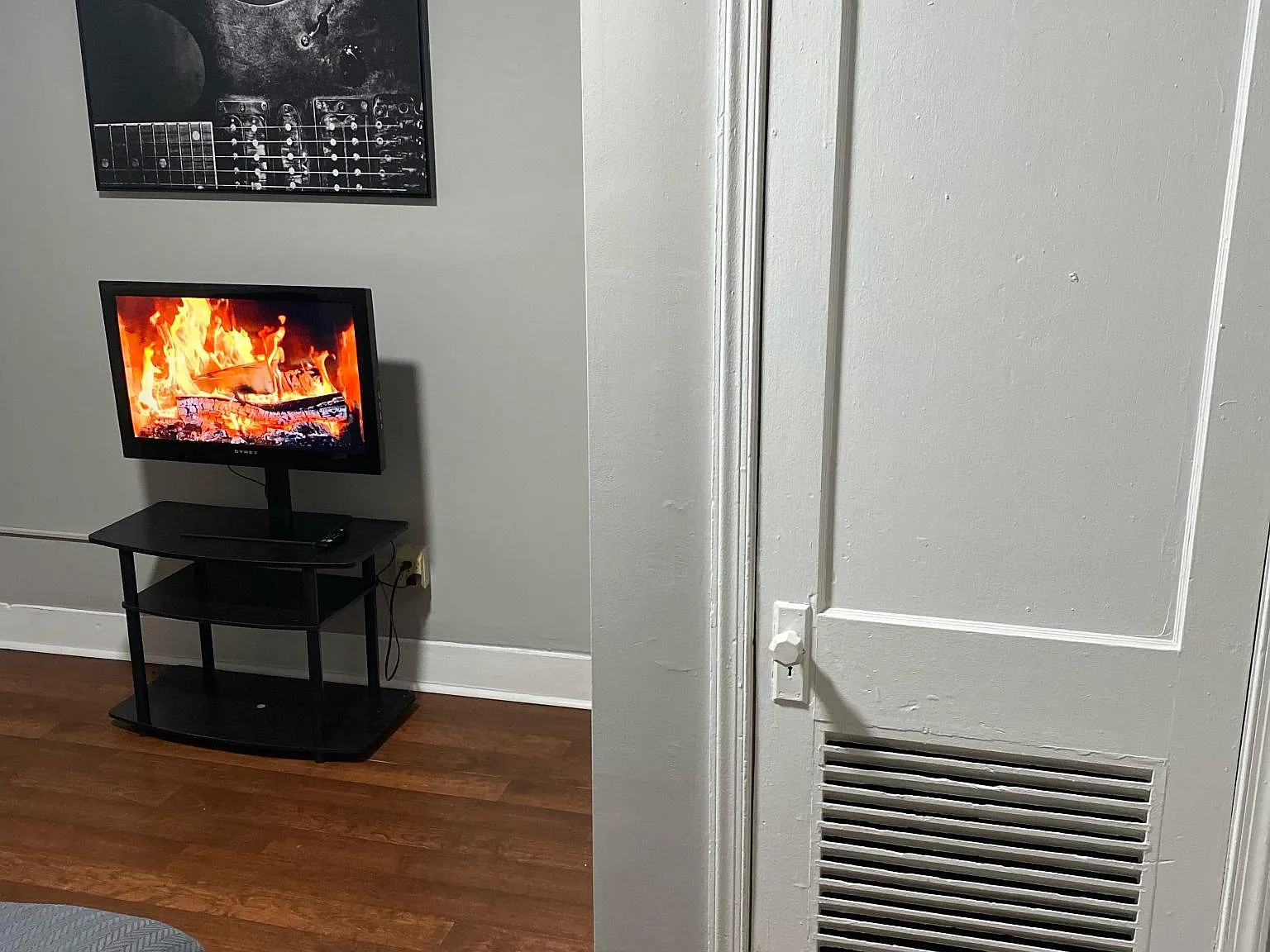 832 Dekalb St — Photo 3