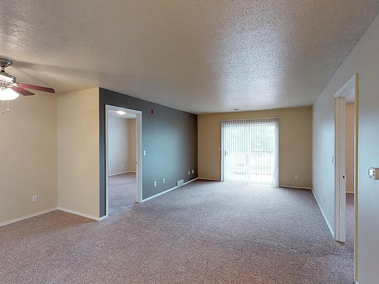 Sierra Vista Apartments — Photo 78