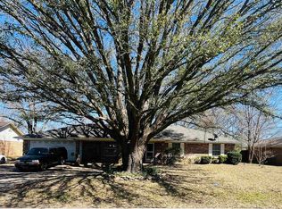 300 Gatewood Dr, Whitehouse, TX 75791