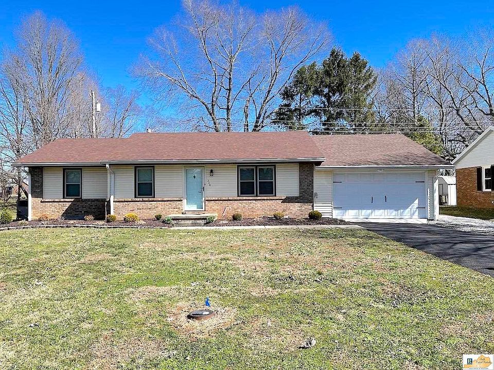 1st image of 204 Greenbriar Ct