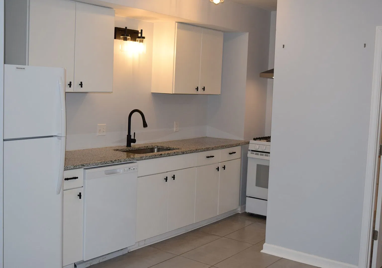 Coming Soon! 2-Bedroom Unit in Convenient Pontiac Location — Photo 2