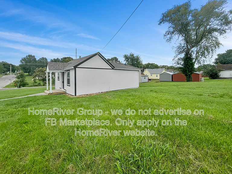 2304 Walnut St — Photo 15