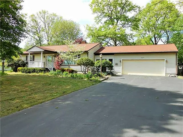 8 W Northview Ave photo 1