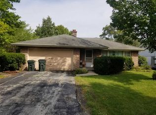 952 Glenview Rd, Glenview, IL 60025