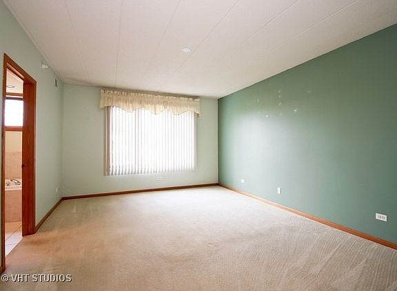 4th image of 6749 S Pointe Dr Unit 2A