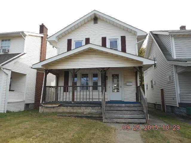 322 S Richardson Ave photo 1