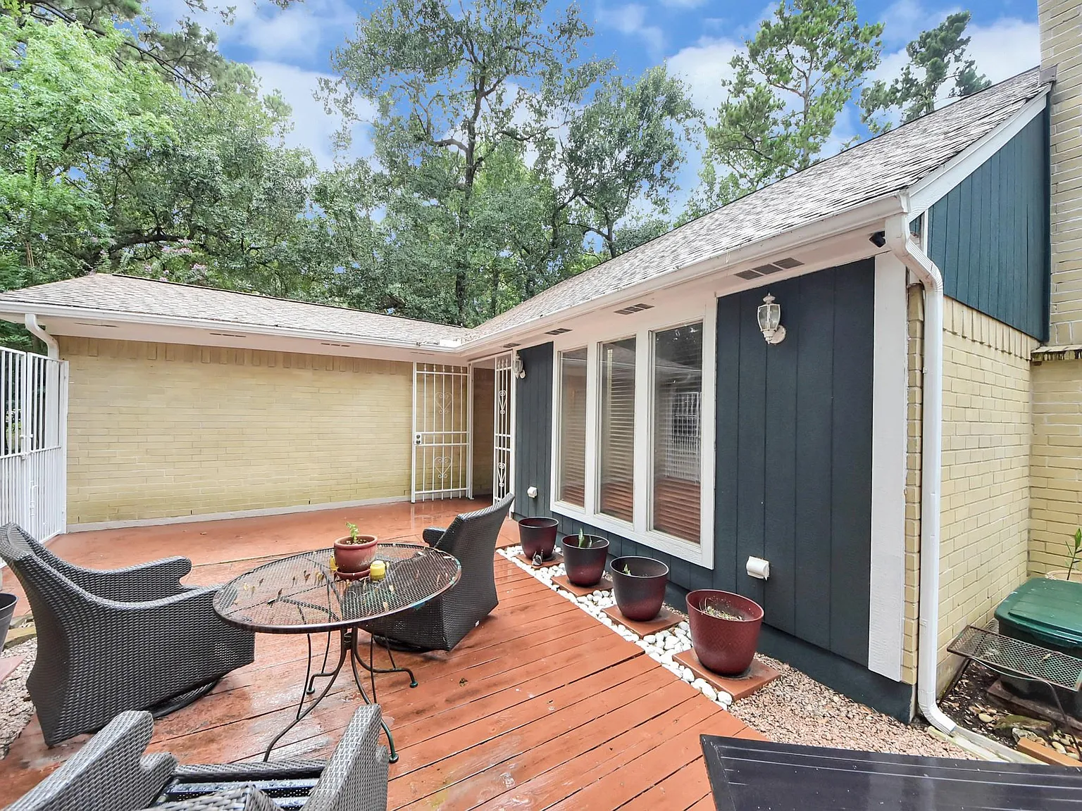 4 bed, 3.0 bath, 2202 sqft, $2,600 — Photo 3