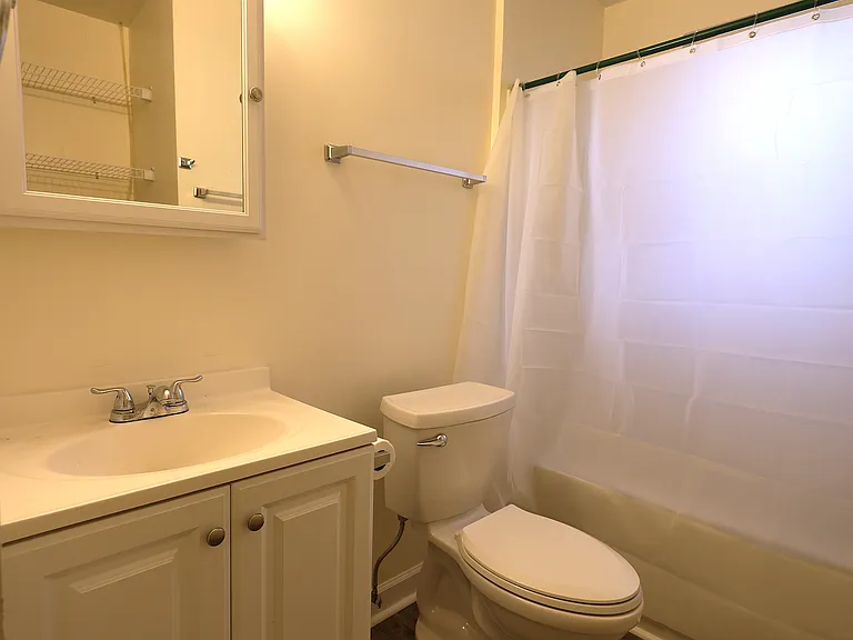 1504 Coventry Rd #2 — Photo 4