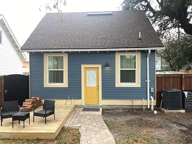 1 bed, 700 sqft, $1,500 — Photo 2