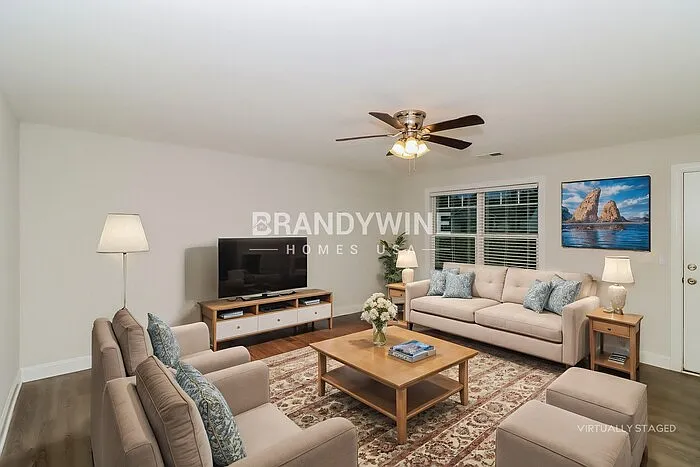 281 Southcircle Dr NW — Photo 4