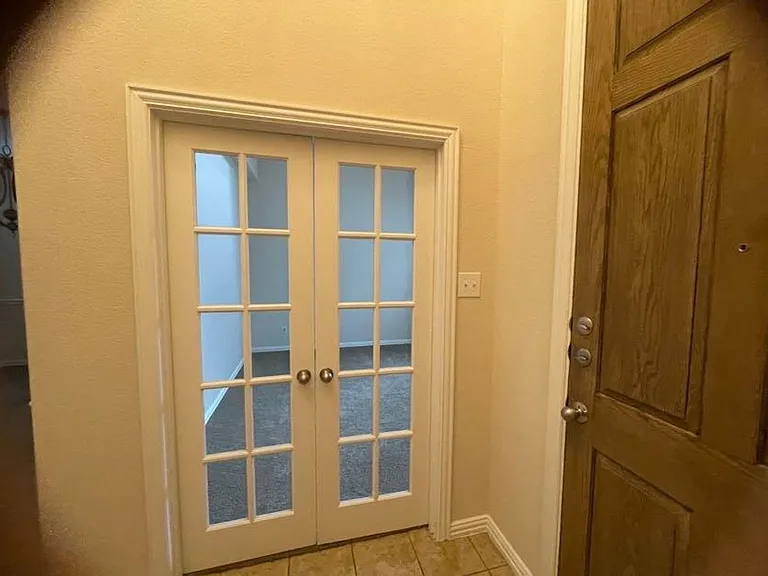 9845 McFarring Dr — Photo 6