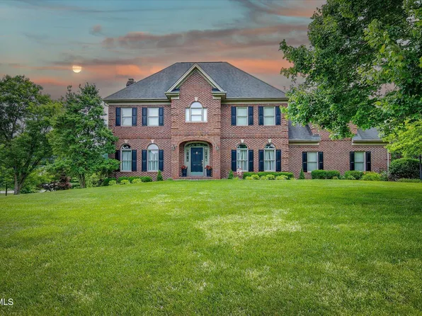 120 Peppertree Dr, Kingsport, TN 37664