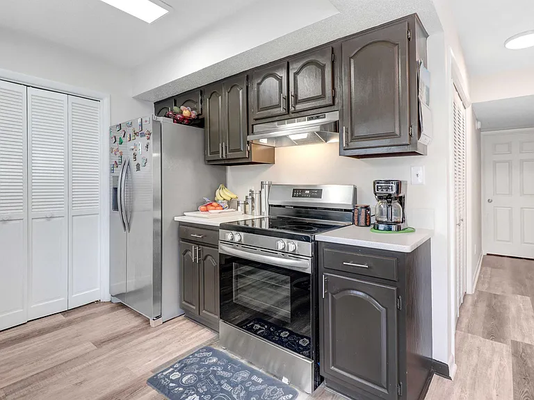 1900 Harris St #1 — Photo 13