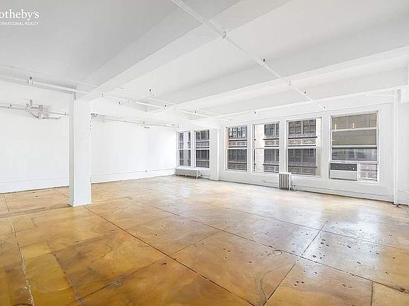 4th image of 150 W 26th St APT 701