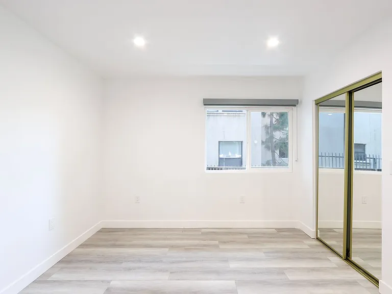 410 Lucas Ave — Photo 46