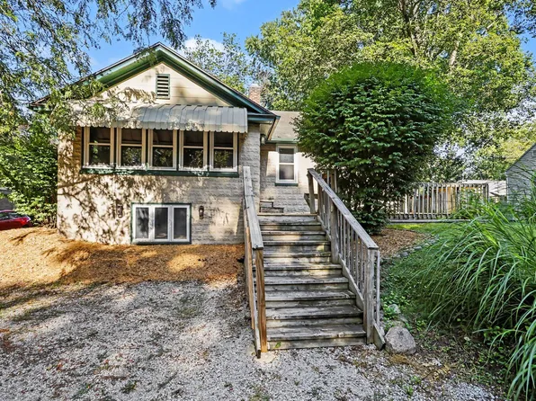 1101 Andrew Ave, La Porte, IN 46350
