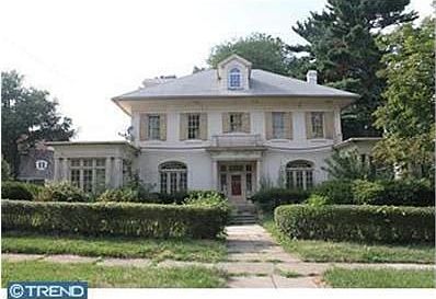 1st image of 5209 Woodbine Ave