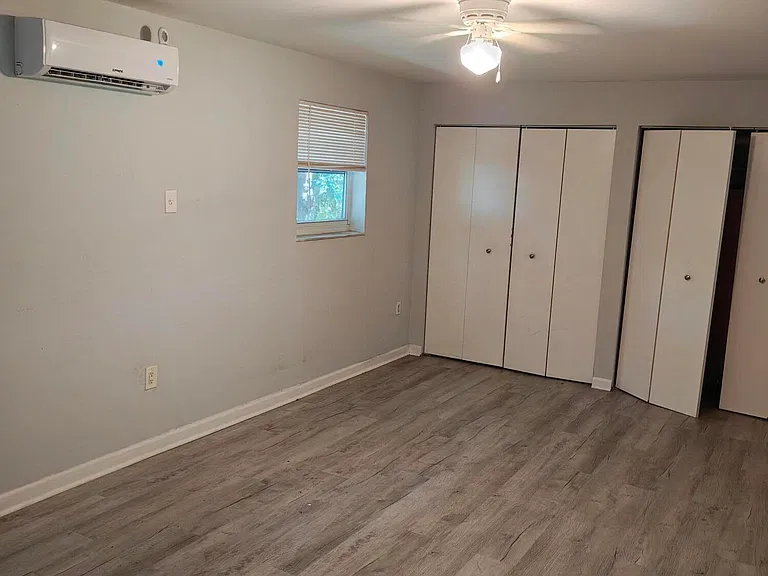 2238 Van Buren St #4 — Photo 7