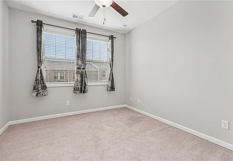 741 Topsail Ln — Photo 35