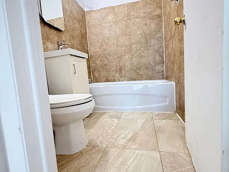 2881 Lawrence Ave E #3 — Photo 7