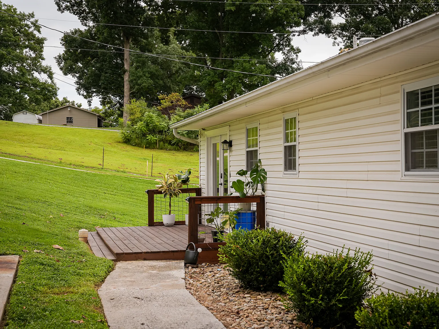 2 bed, 1104 sqft, $1,650 — Photo 2