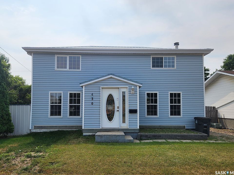1st image of 430 3rd Street