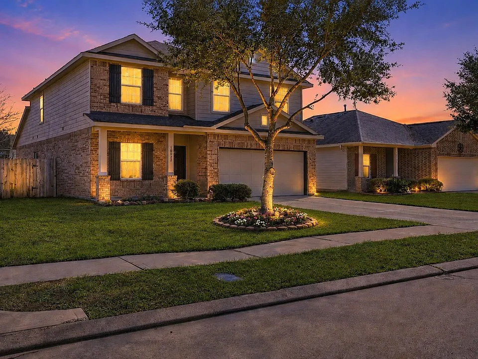 10922 Woodwind Shadows Dr