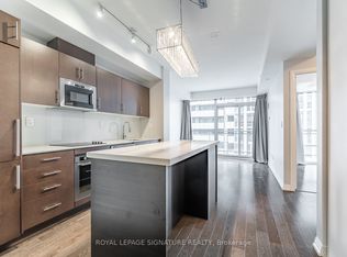 460 Adelaide St E #1802, Toronto, ON M5A 0E7