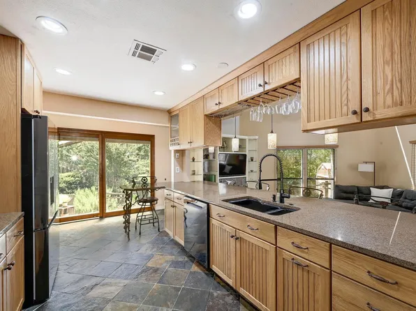 122 Acapulco Dr, Lakeway, TX 78734