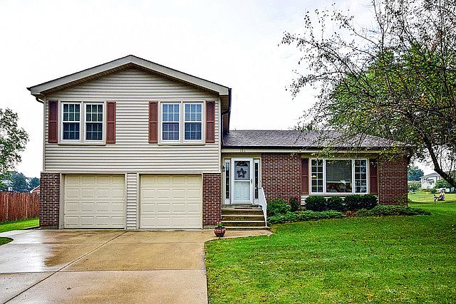 1st image of 152 Greenway Dr