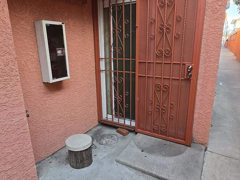 4321 Lennox Blvd — Photo 8
