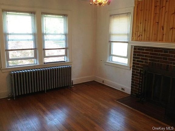 5th image of 64 Brook St Unit 2