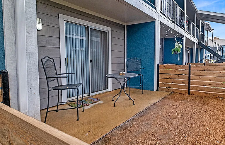 Chelsea Creek Apartment Homes — Photo 10