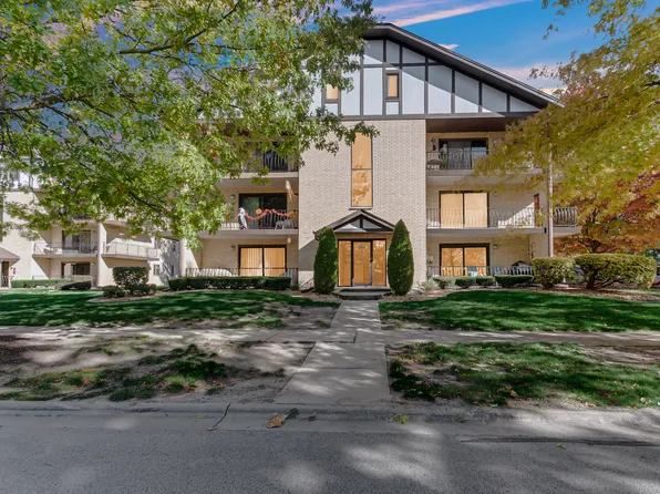 17961 Royal Oak Ct APT 1-S, Tinley Park, IL 60477