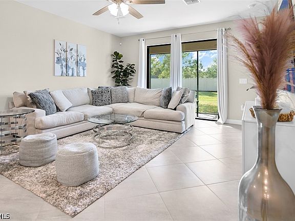 3rd image of 14195 Pine Lodge Ln