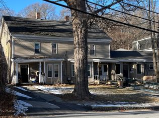 130 W Main St APT E, Millbury, MA 01527