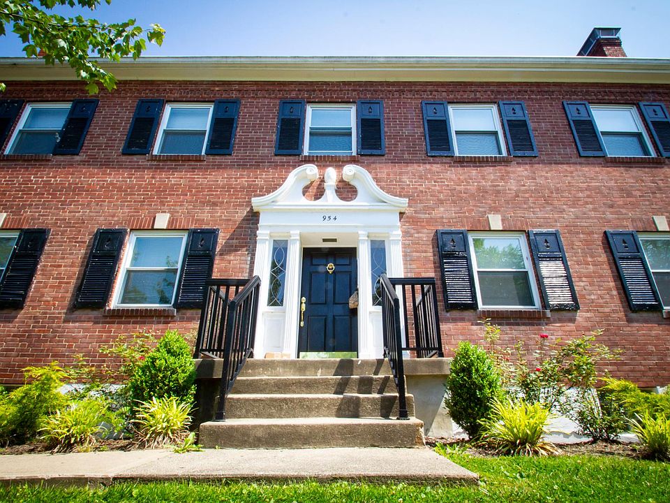 1st image of 954 Ellison Ave APT 4