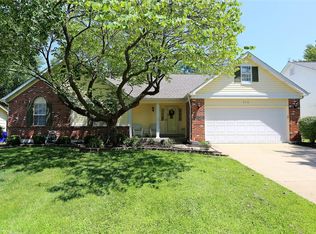 315 Wildberry Ln, Saint Charles, MO