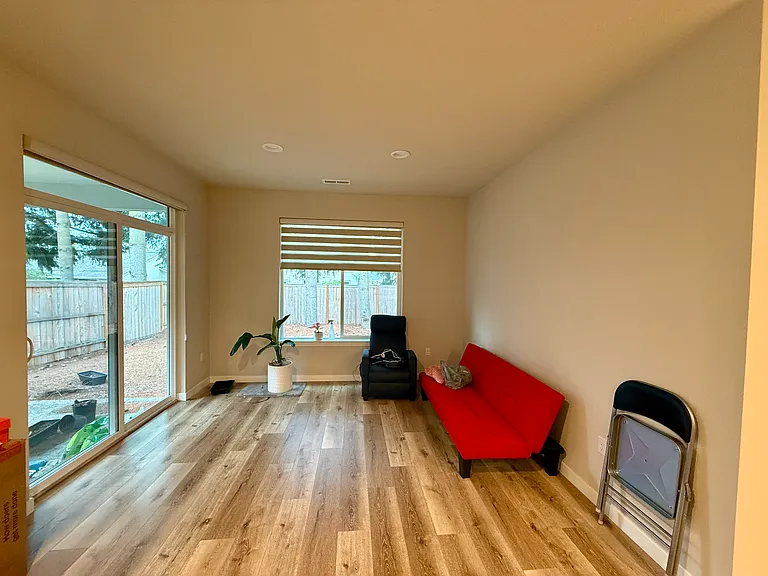 13215 NE 83rd Way — Photo 5