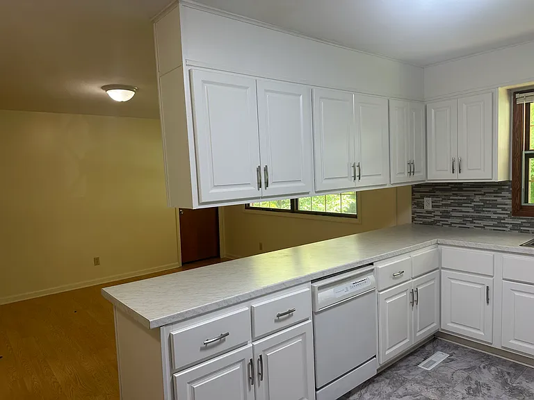 4100 Homestead Dr — Photo 8