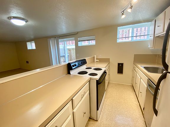 4th image of 1010 N 45th St APT 5