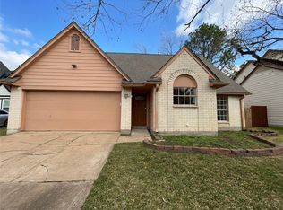 1606 Blue Heather Ln, Fresno, TX 77545