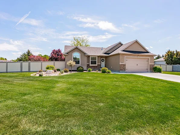 2646 Legends Cir, Idaho Falls, ID 83404
