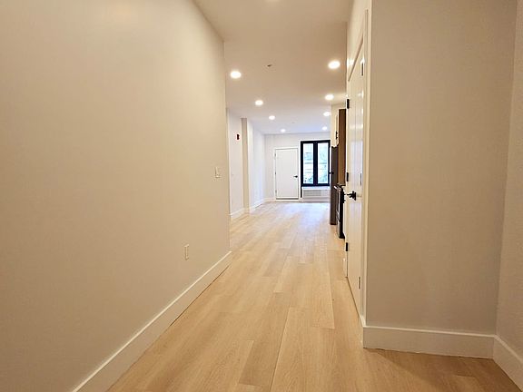 3rd image of 316 Forrest St #2B