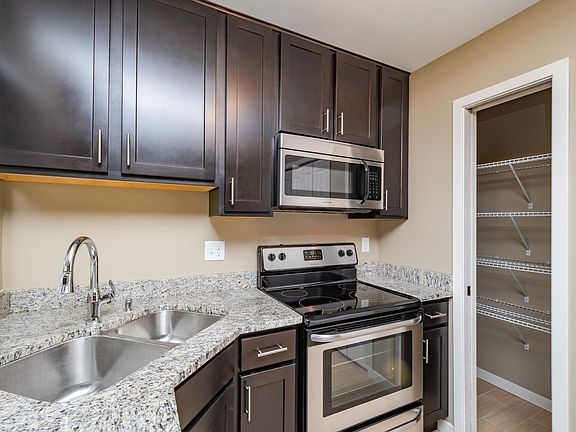 3rd image of 205 6th St #20508