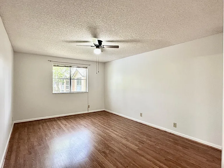 9877 Westview Dr #623 — Photo 16